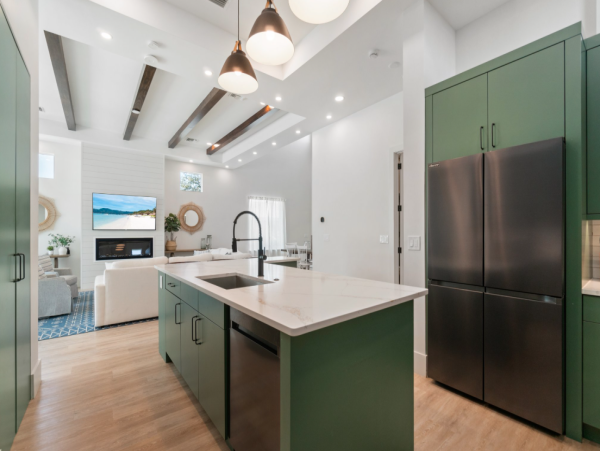 Luxury 4-Bedroom Home Near Vanderbilt Beach in Naples